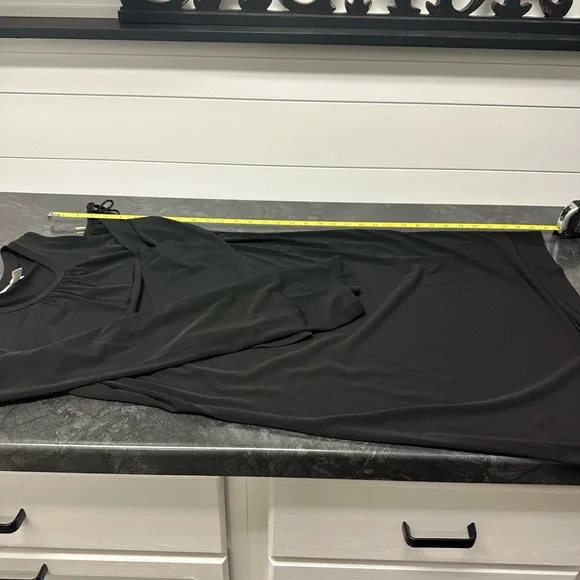 Black polyester peekaboo shoulder dress-flowy and comfortable! Like new. - Picture 6 of 7